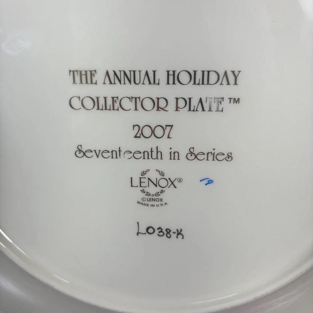 Lenox The Annual Holiday Porcelain Collector Plate With Box 10.5